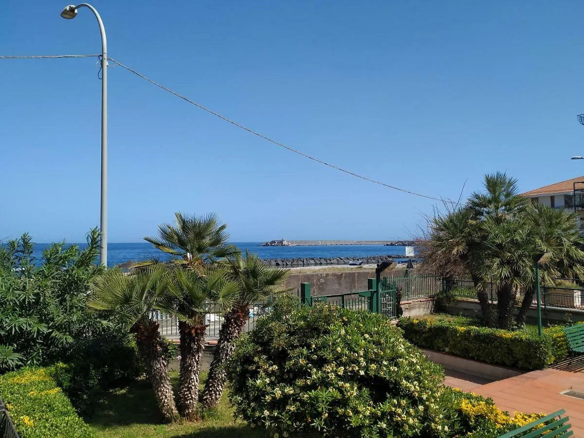 Al Giardino Sant'Anna Apartment Mascali 0*,  Italy
